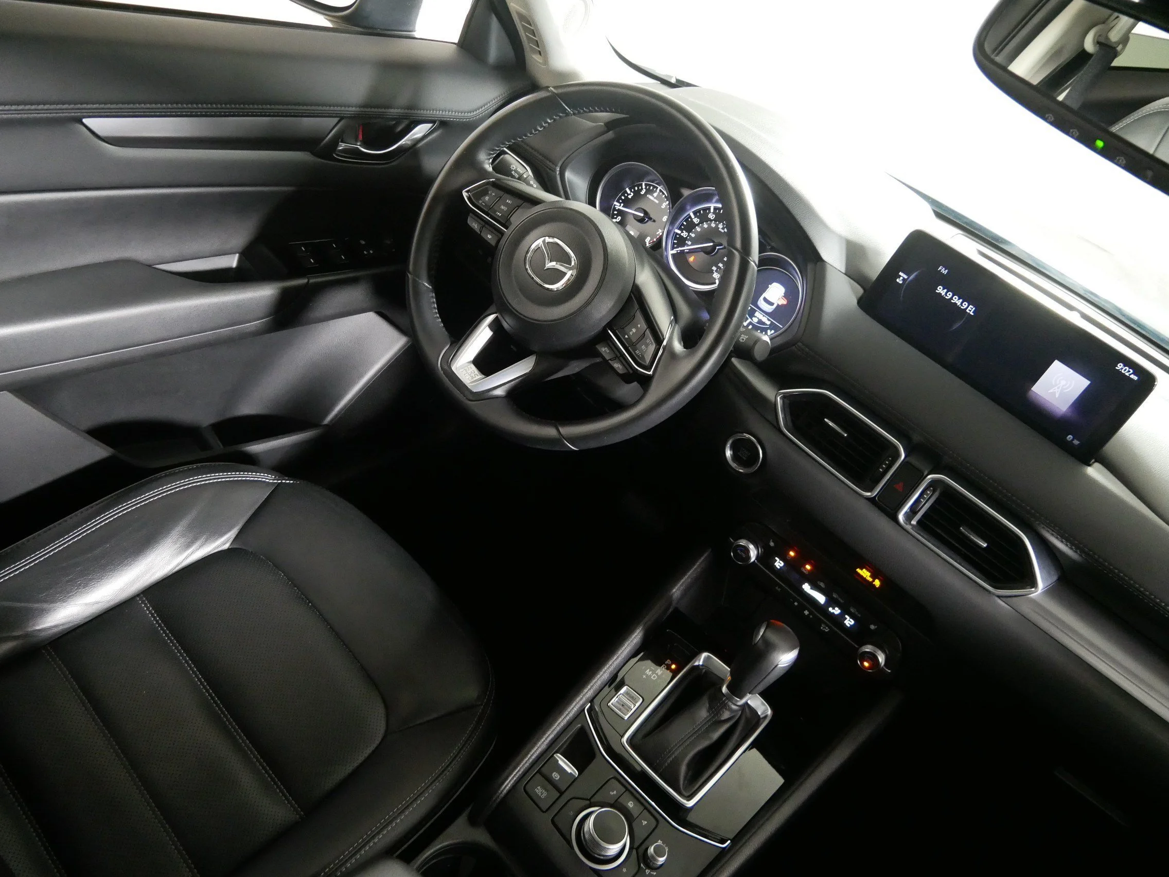 Used 2025 Jet Black Mica Mazda 2.5 S Preferred Package image 9