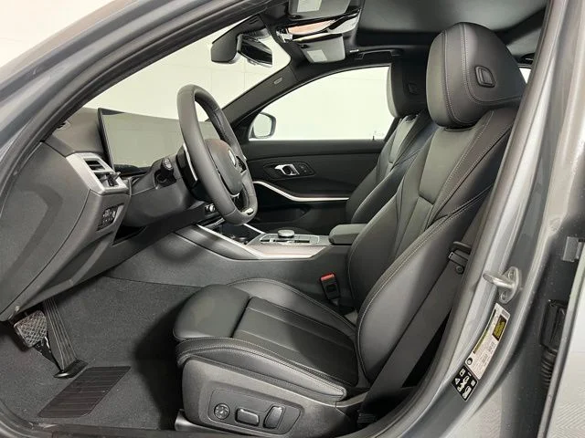 2025 BMW 3 Series 330i - Photo 11