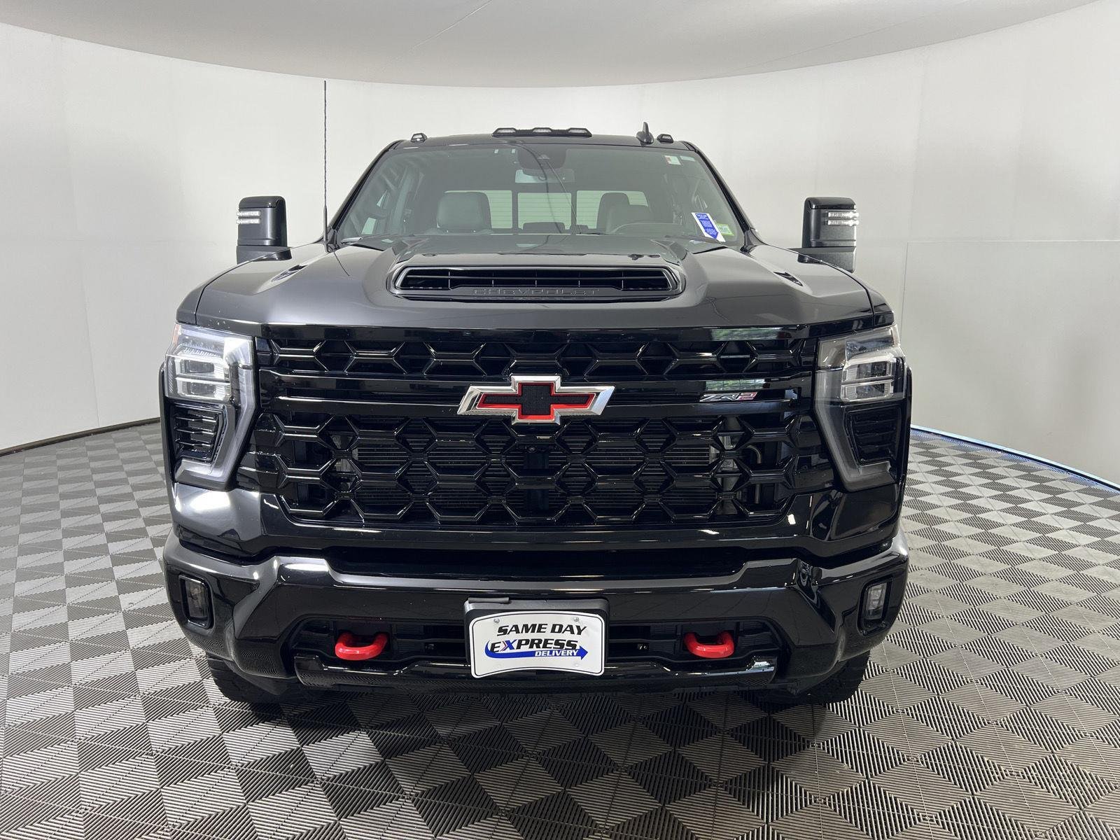 Used 2024 Black Chevrolet ZR2 image 33