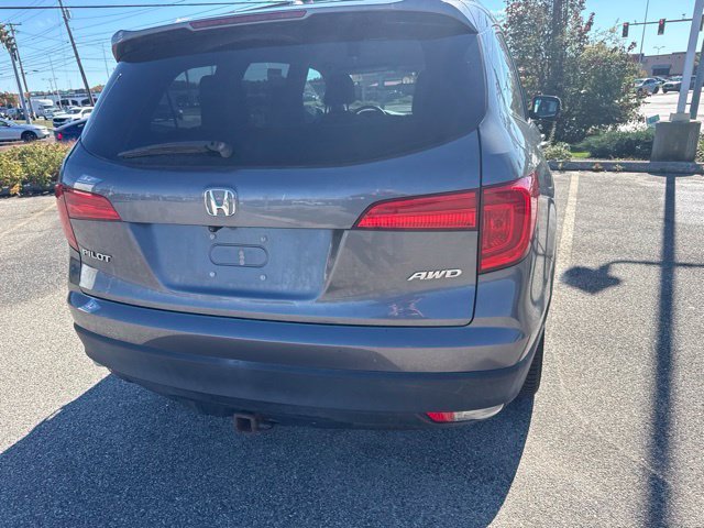 Used 2016 Modern Steel Metallic Honda EX image 16