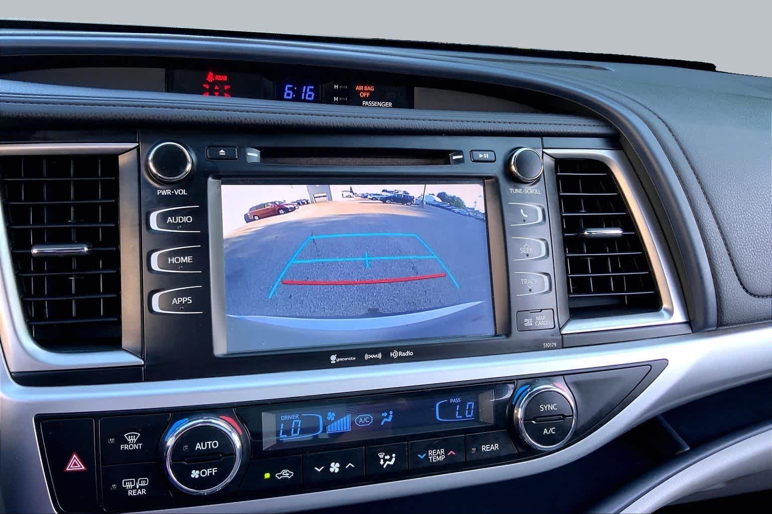Used 2018 Celestial Silver Metallic Toyota XLE image 29