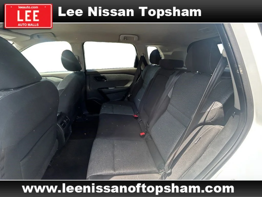 Used 2021 Glacier White Nissan S image 14