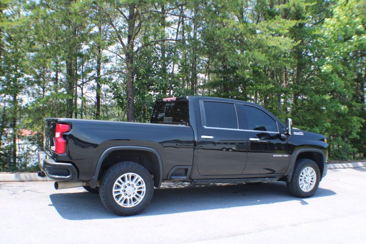 Used 2020 Black Chevrolet High Country image 2
