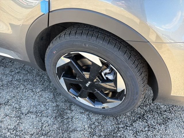 New 2026 Volcanic Sand Kia EX AWD image 7