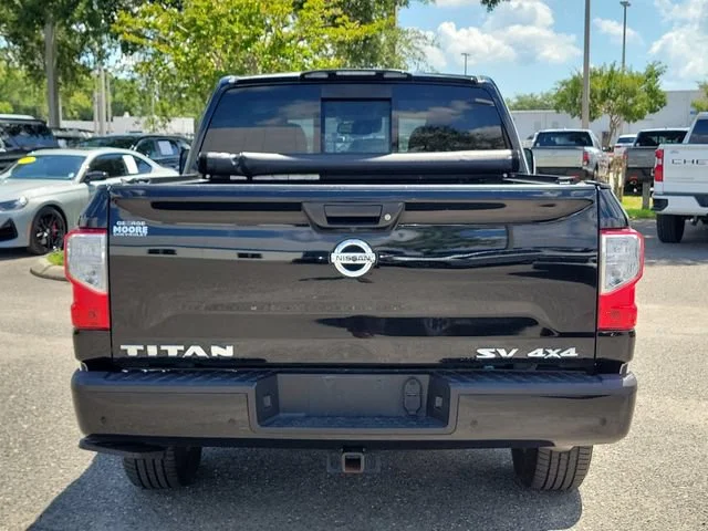 2021 Nissan Titan SV - Photo 10