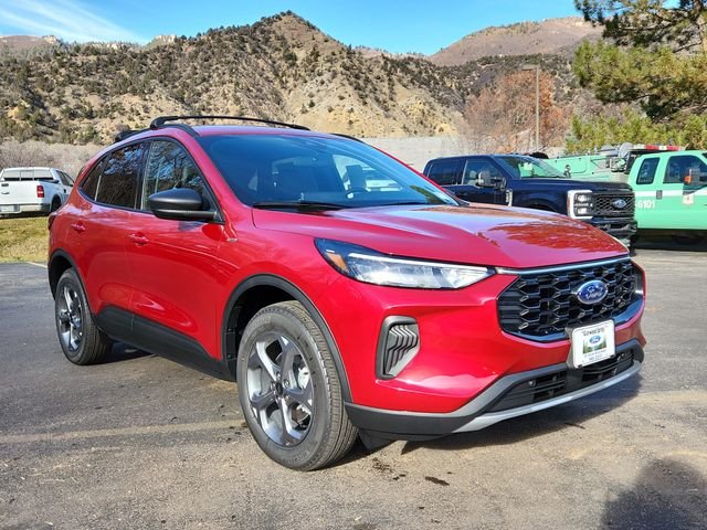 2026 Ford Escape ST-Line AWD's photo