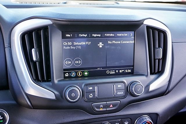 Used 2024 Silver GMC SLT image 23