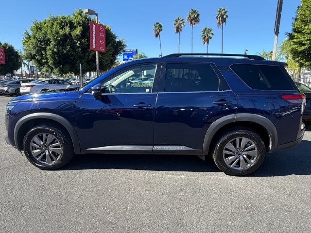 Used 2025 Blue Nissan SV image 4