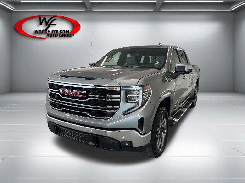 New 2026 Sterling Metallic GMC SLT image 3