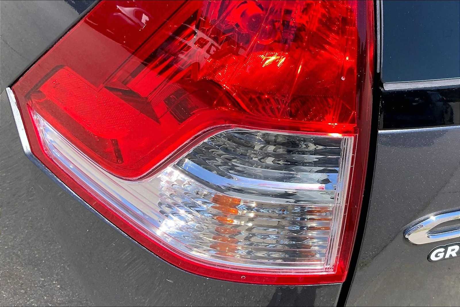 Used 2013 Polished Metal Metallic Honda LX image 27