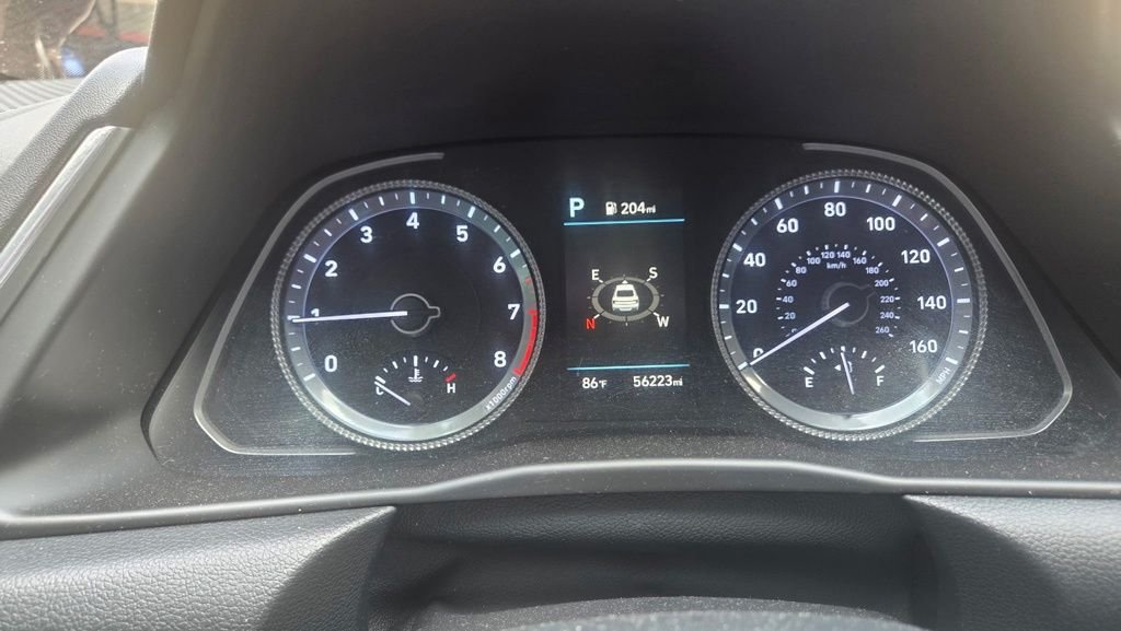 Used 2023 Silver Hyundai SEL image 10