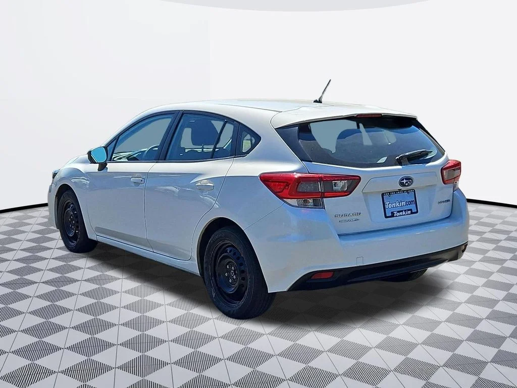Used 2022 Crystal White Pearl Subaru Base image 4