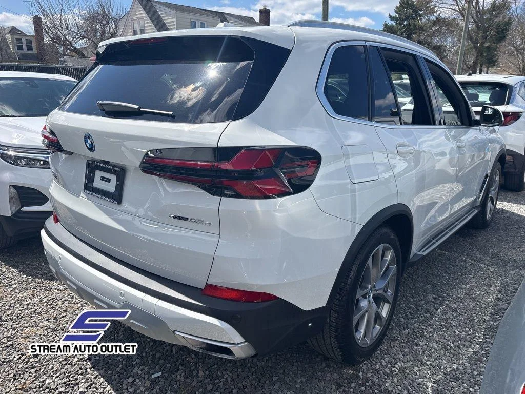 2025 BMW X5 50e - Photo 8