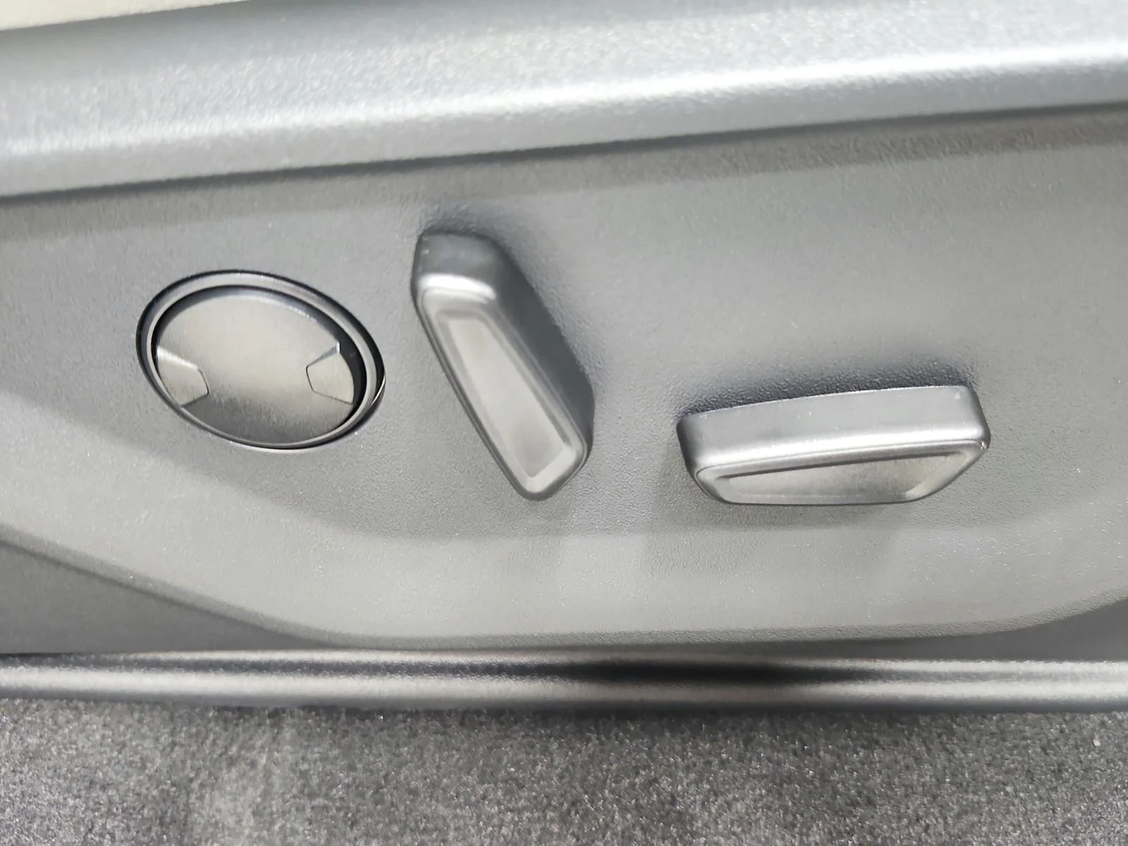 New 2027 Blue Ember Metallic Ford MAX Platinum image 44