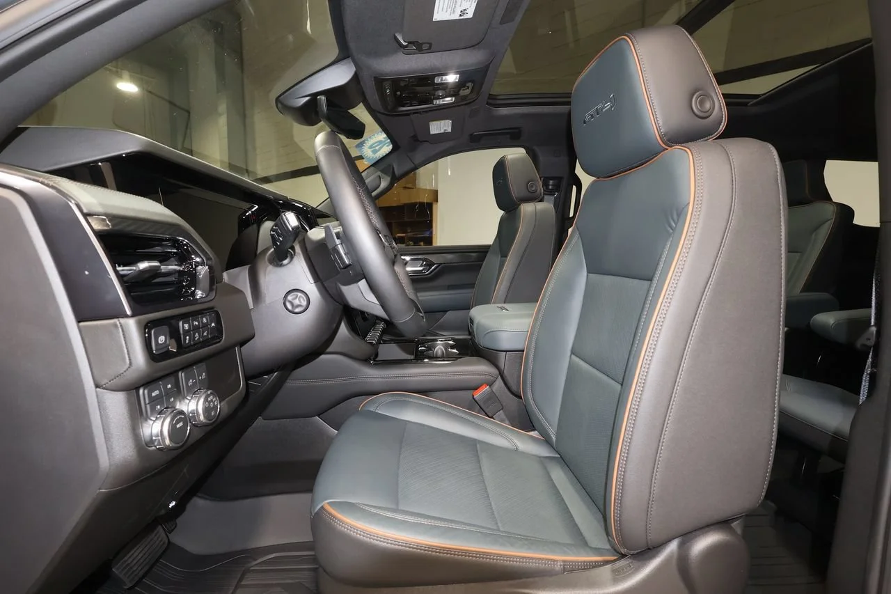 Used 2026 Titanium Rush Metallic GMC AT4 image 26