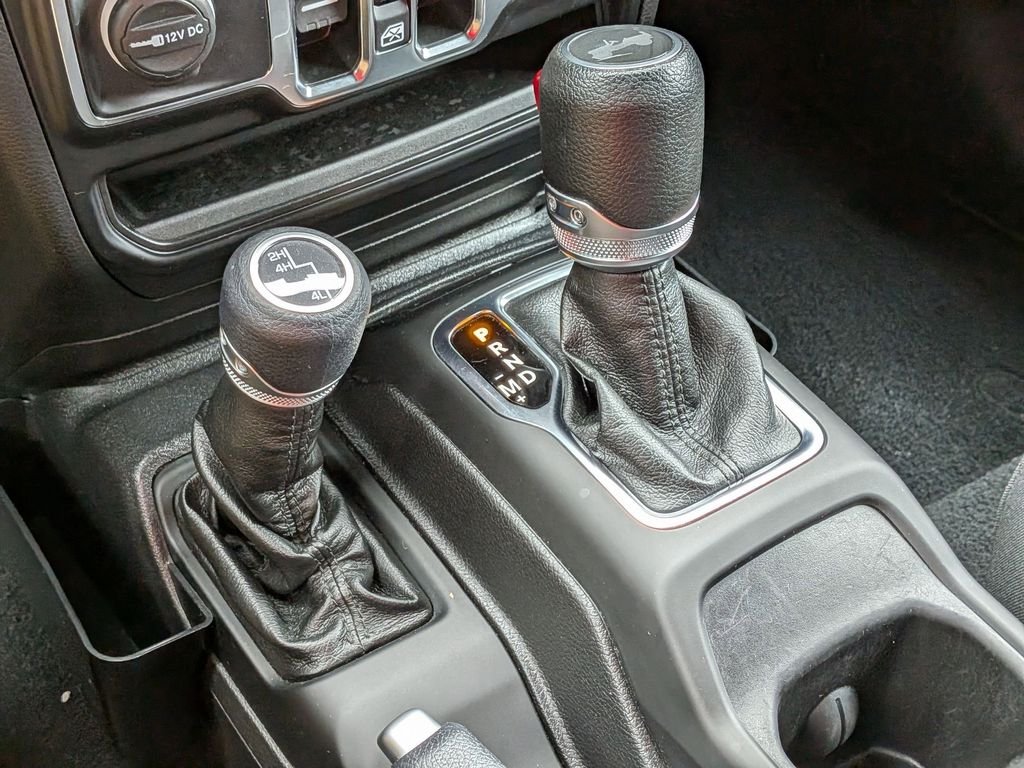 Used 2022 Gray Jeep Unlimited High Tide image 17