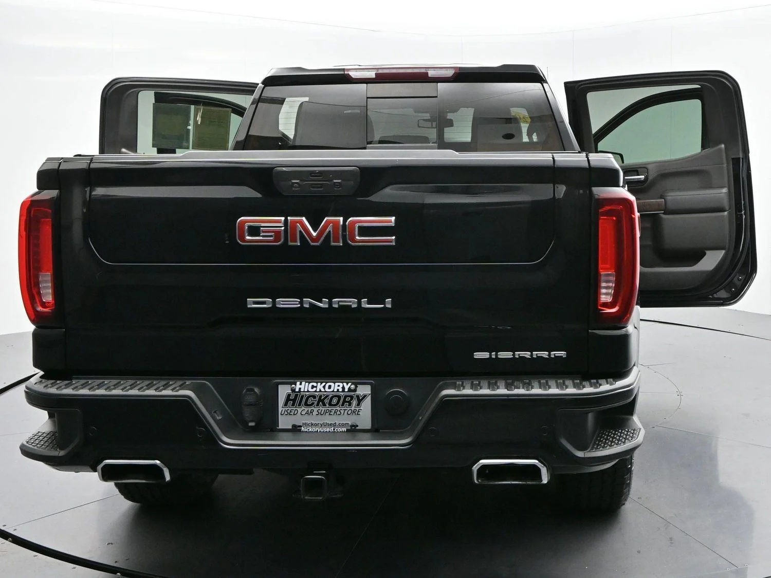 Used 2021 Onyx Black GMC Denali image 46