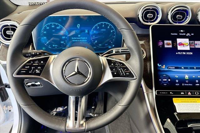 New 2026 MANUFAKTUR Moonlight White Metallic Mercedes-Benz GLC 300 image 41