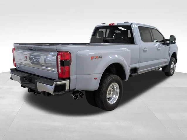 New 2026 Glacier Gray Metallic Tri-Coat Ford F-350® King Ranch® image 67