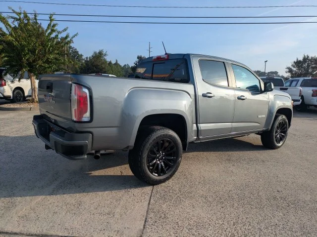 Used 2022 Gray GMC Elevation image 4