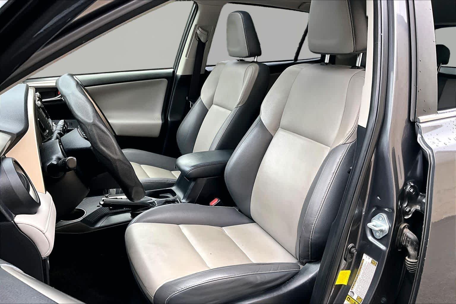 Used 2015 Magnetic Gray Metallic Toyota Limited image 8