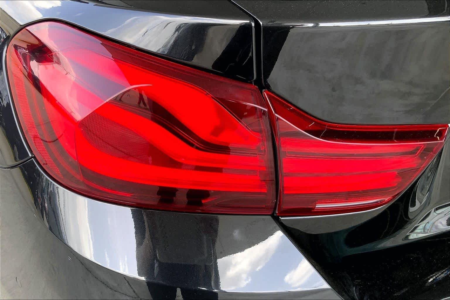 Used 2020 Black Sapphire Metallic BMW 430i image 25