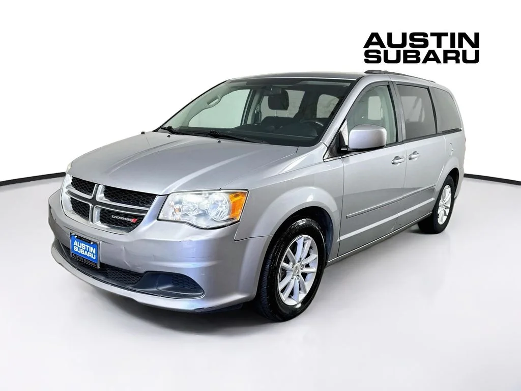 Used 2015 Silver Dodge SXT image 3