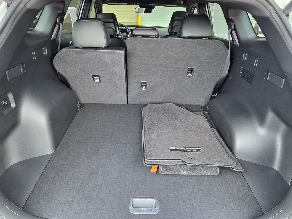 Used 2024 White Kia X-Line image 15