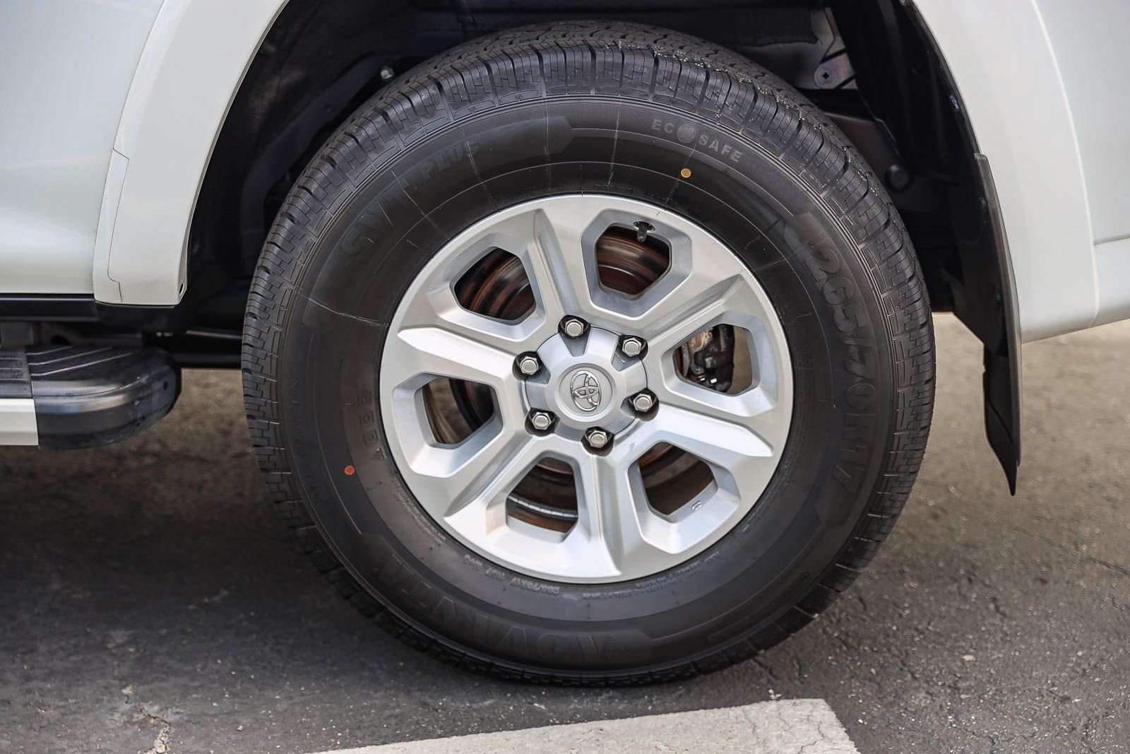Certified Used 2023 ICE CAP Toyota SR5 image 8
