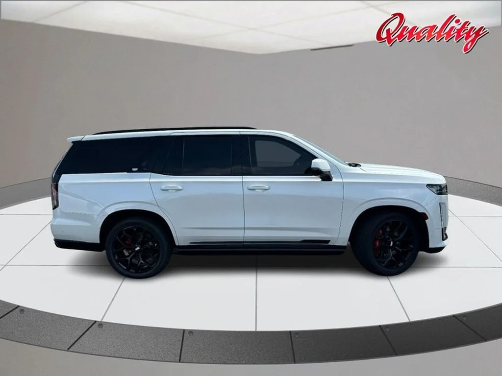 Used 2022 Crystal White Tricoat Cadillac Sport image 2