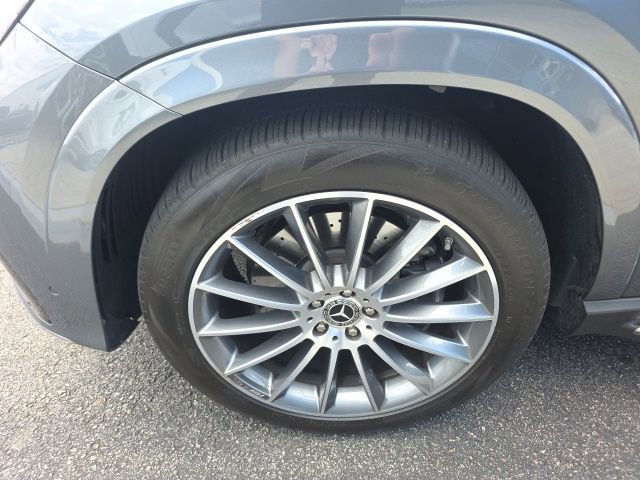 Used 2024 Gray Mercedes-Benz GLE 580 image 8