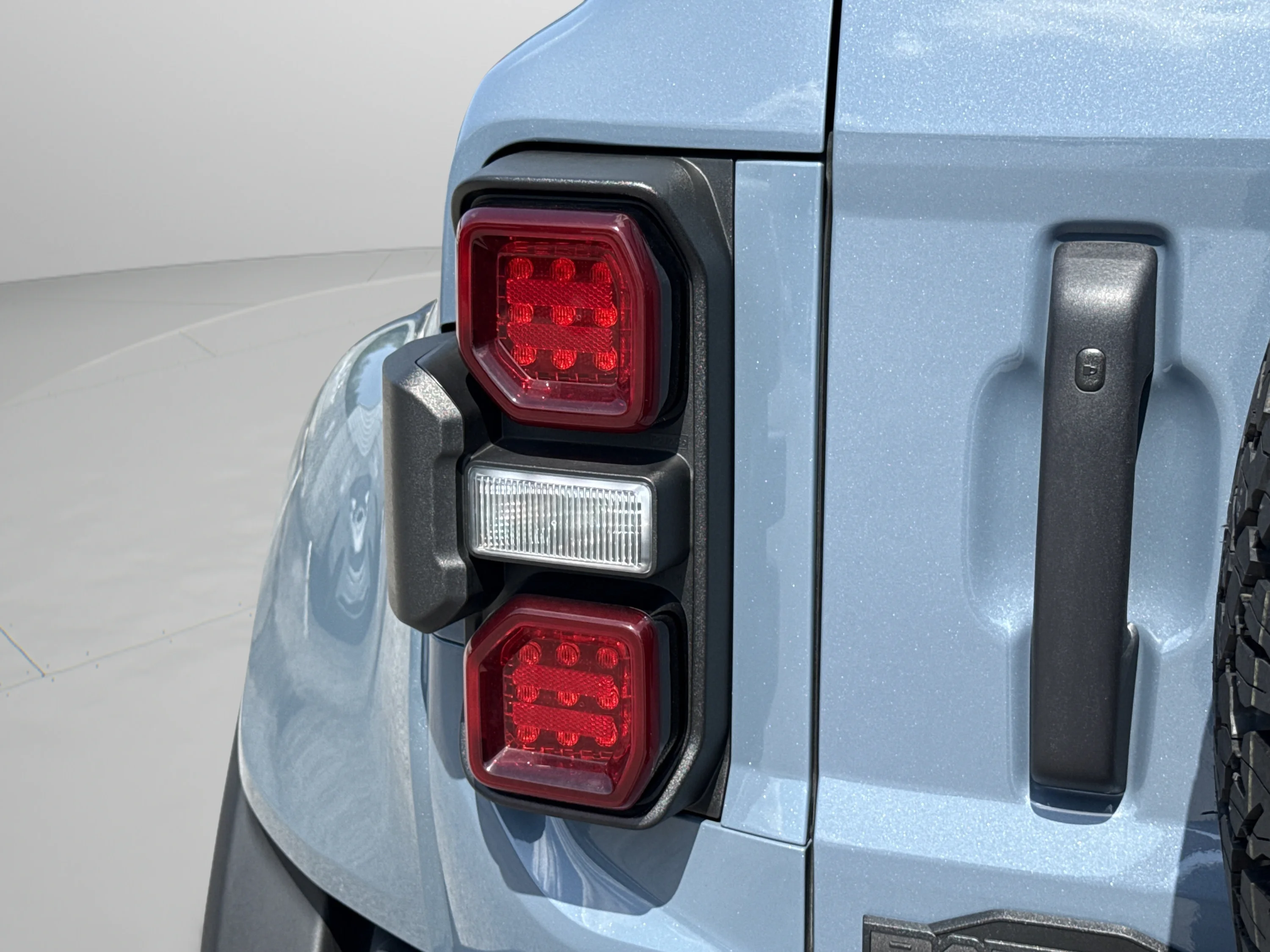 Used 2024 Azure Gray Metallic Tri-Coat Ford Raptor image 18