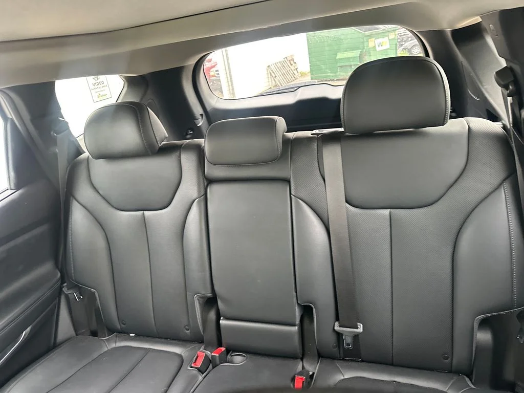 Used 2023 Shimmering Silver Pearl Hyundai SEL image 44