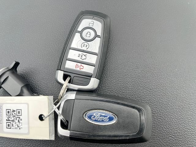 Used 2022 Black Metallic Ford Limited image 31