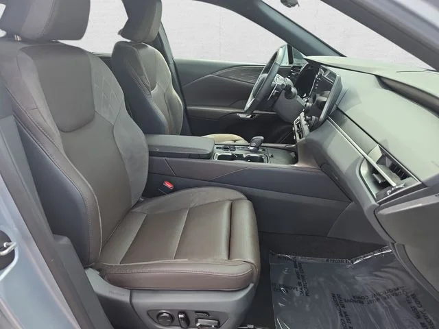 Used 2023 Iridium Lexus 350h Luxury image 10