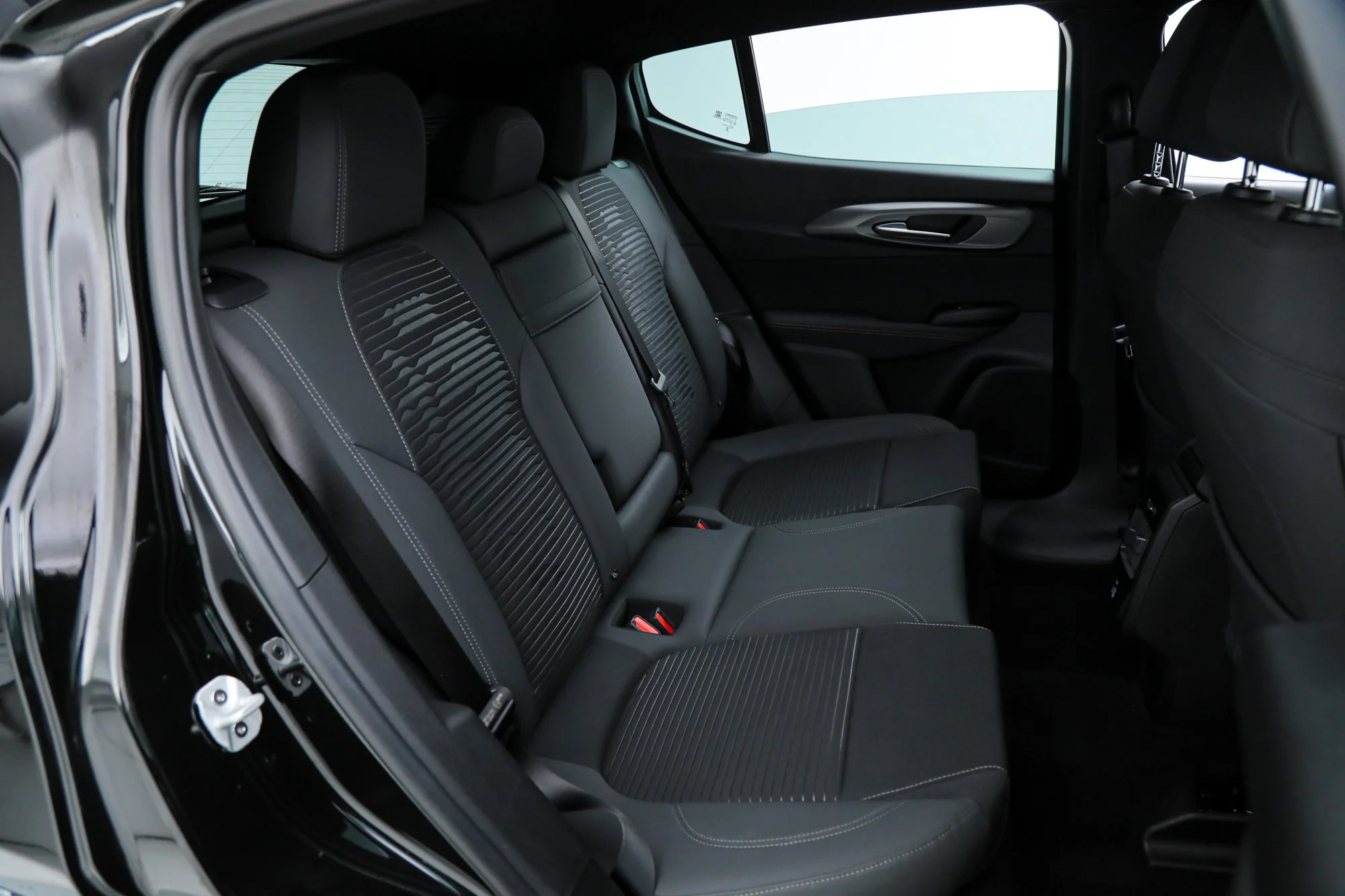 2025 Alfa Romeo Tonale Base - Photo 13