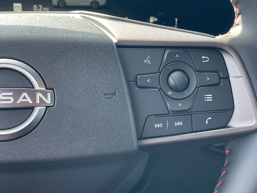 New 2027 Aspen White Tricoat Nissan SR image 16