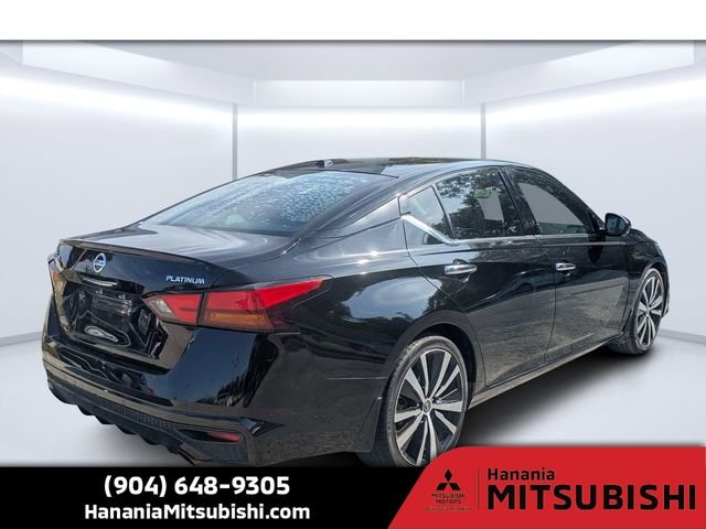 Used 2019 Black Nissan 2.5 Platinum image 3