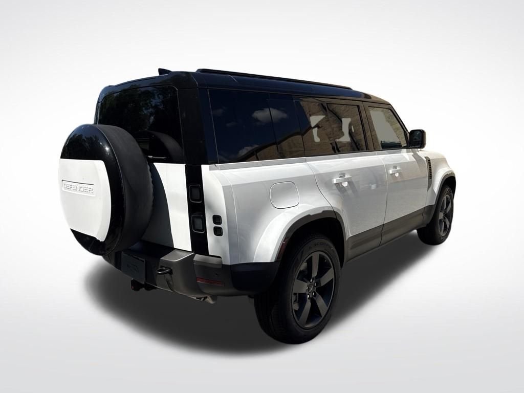 New 2026 White Land Rover S image 5