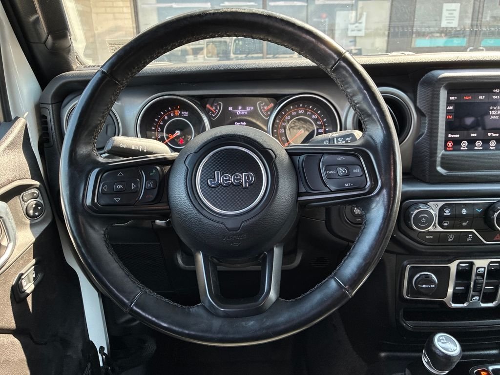 Used 2022 White Jeep Sport image 15