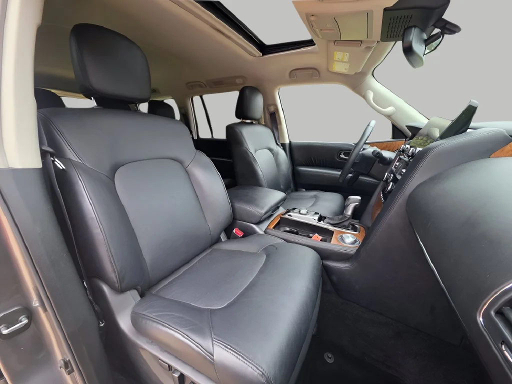Used 2023 Gun Metallic Nissan SL image 13