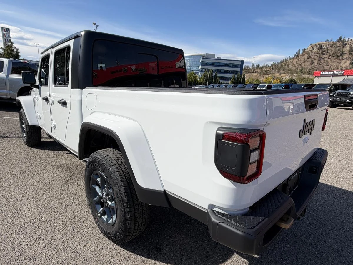 New 2026 White Jeep 85th Anniv image 4