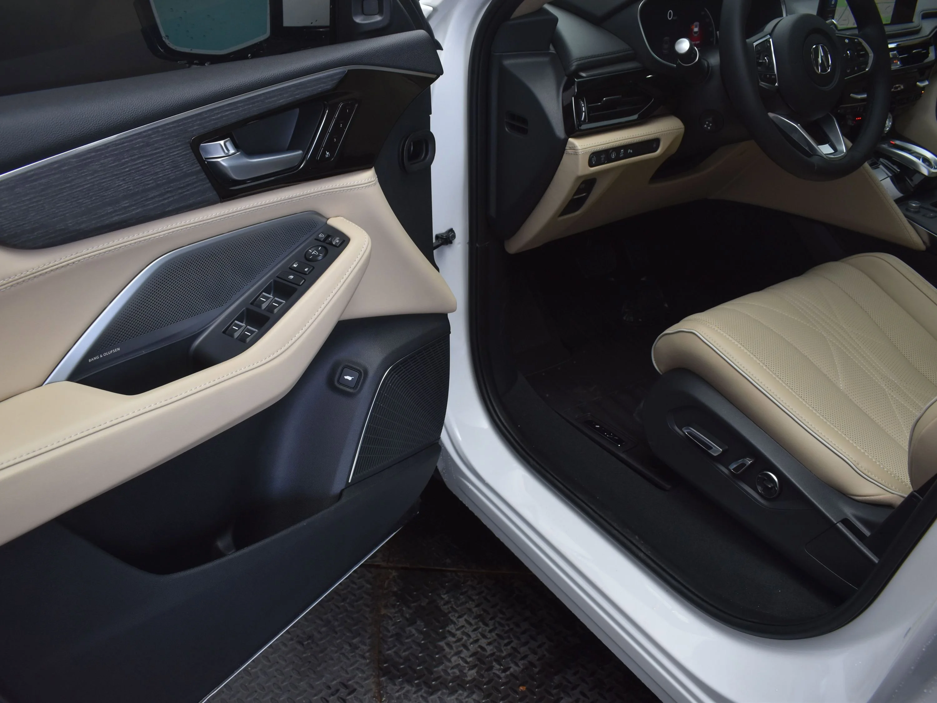 New 2026 Platinum White Pearl Acura w/Advance Package image 6