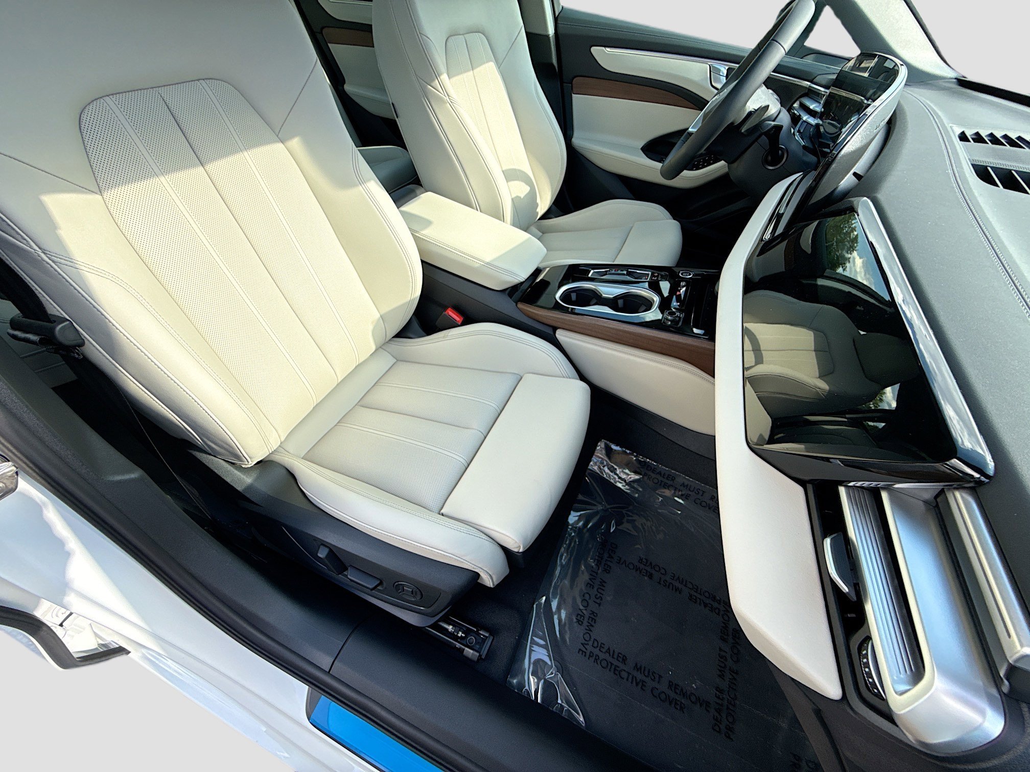 New 2026 Glacier White Metallic Audi Premium image 13