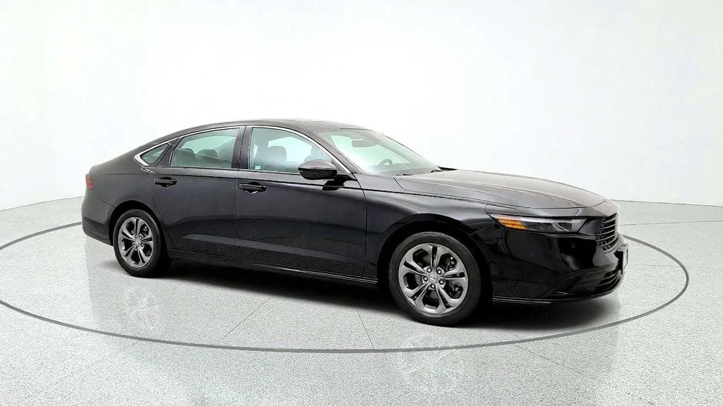 Used 2024 Crystal Black Pearl Honda EX-L Sedan image 3