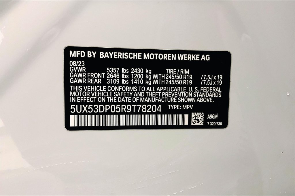Used 2024 Mineral White Metallic BMW  image 32