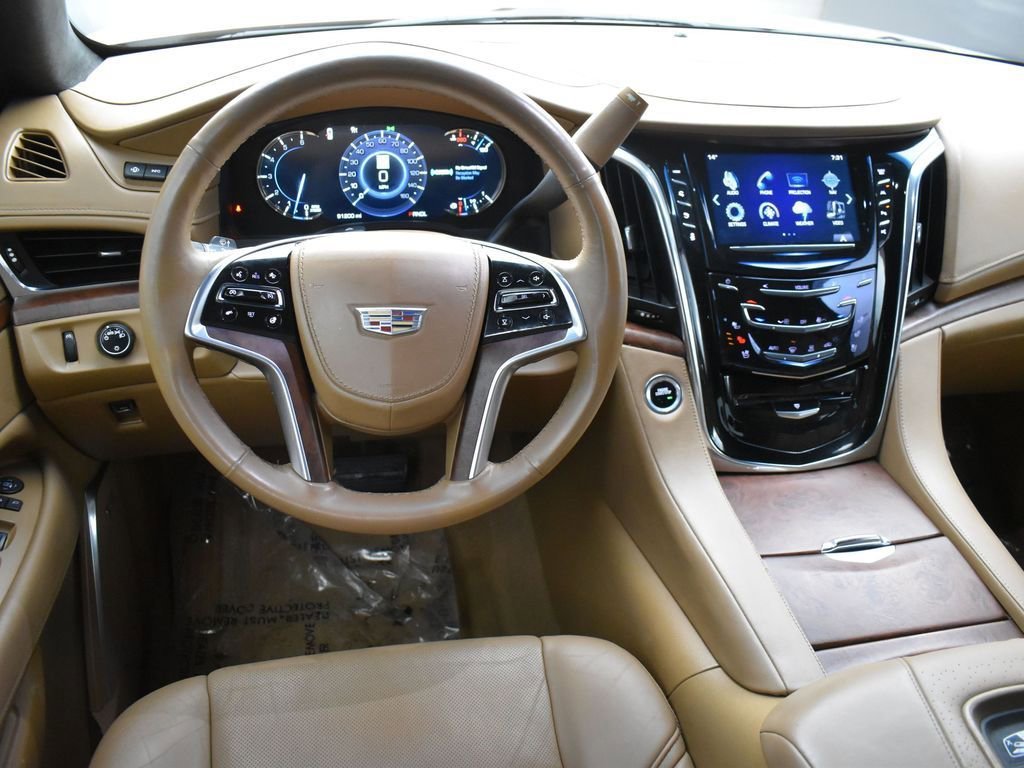 2017 CADILLAC ESCALADE - Image 13