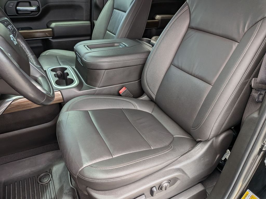 Used 2022 Black Chevrolet RST image 21