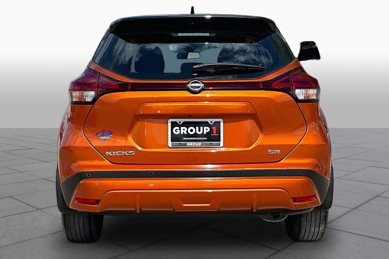 Certified Used 2023 Monarch Orange / Super Black Nissan SR image 5