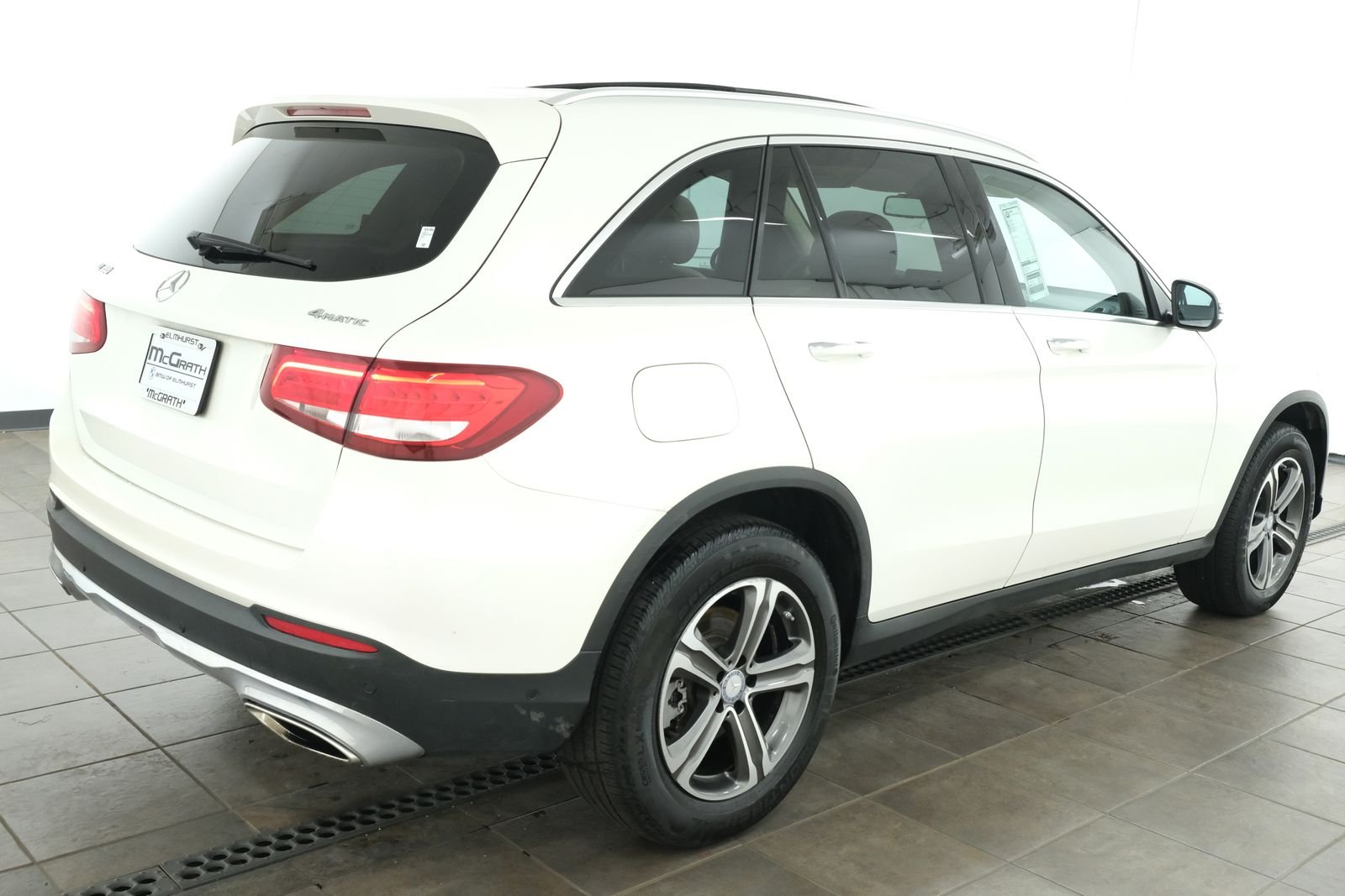 Used 2017 designo Diamond White Metallic Mercedes-Benz GLC 300 image 5